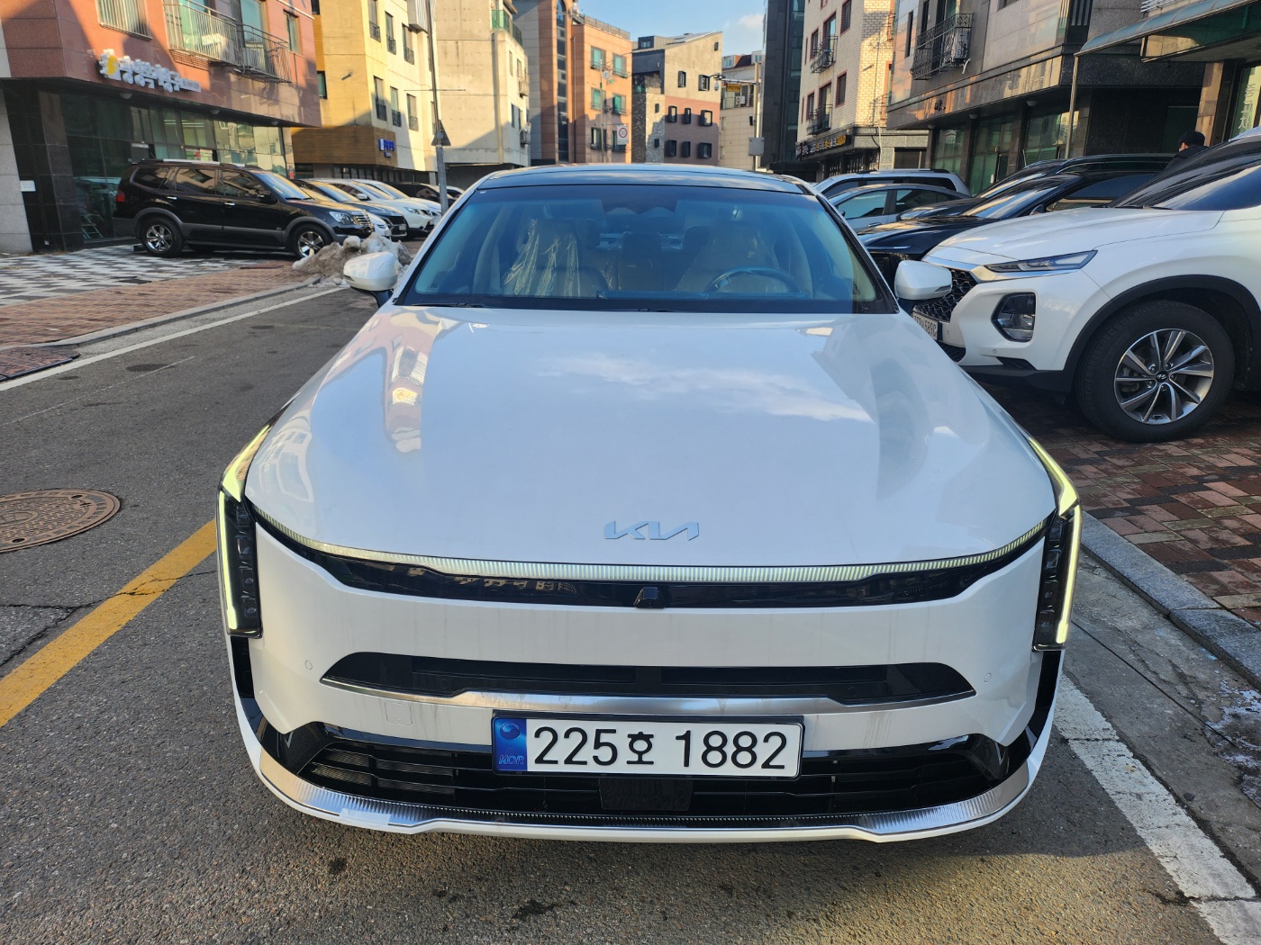 기아 K8 장기렌트 장거리 운전이 많은 저에게 딱 맞았습니다.