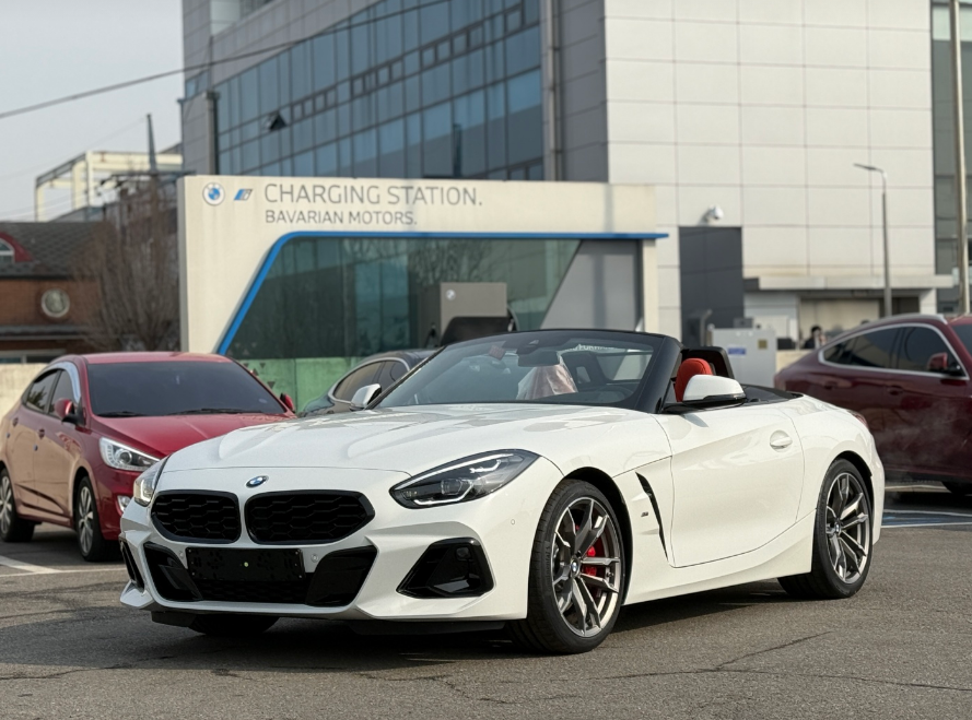 BMW Z4 리스, 오랫동안 꿈꾸던 오픈카를 드디어 출고했습니다