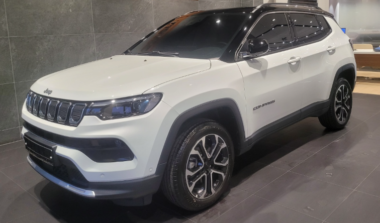지프 컴패스 장기렌트, 국산 SUV 알아보다가 결국 지프로 결정했어요