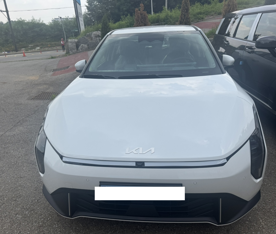 출퇴근 부담을 줄여준 첫 전기차, ev4 장기렌트 출고후기