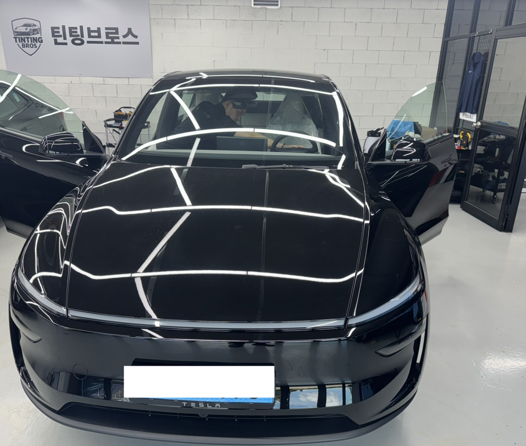 제목 : 촬영 장비까지 넉넉했던 모델y 블랙 장기렌트 출고 후기