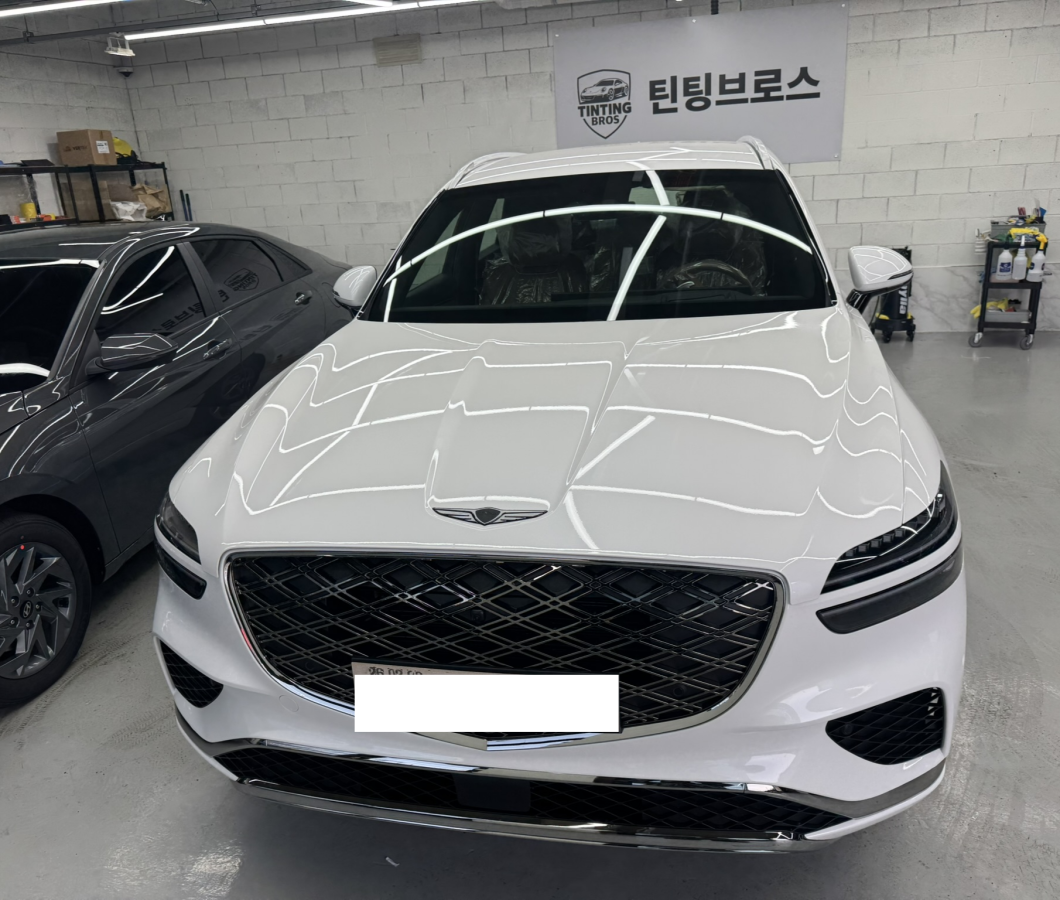 GV70 화이트 리스, 장거리 출퇴근 고민 끝에 선택한 솔직한 출고후기