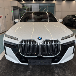 BMW i7 장기렌트로 시작한 아버지와의 사진 다시 찍기