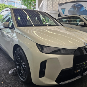 BMW ix 리스 후기, 아버지의 오래된 카메라를 찾으러 간 날